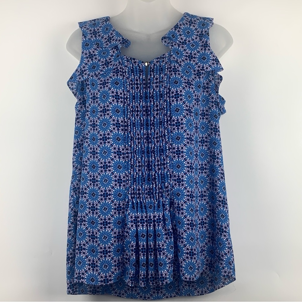 Banana Republic Women's Blue Printed Sleeveless top - Size M